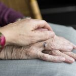 Was sind die häufigsten Methoden, ältere Menschen finanziell zu betrügen / Brief 143